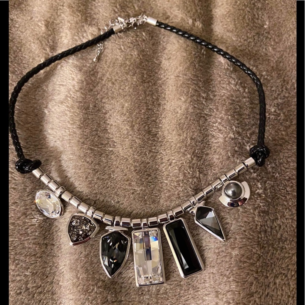 Touchstone Crystal stunning brand new necklace.